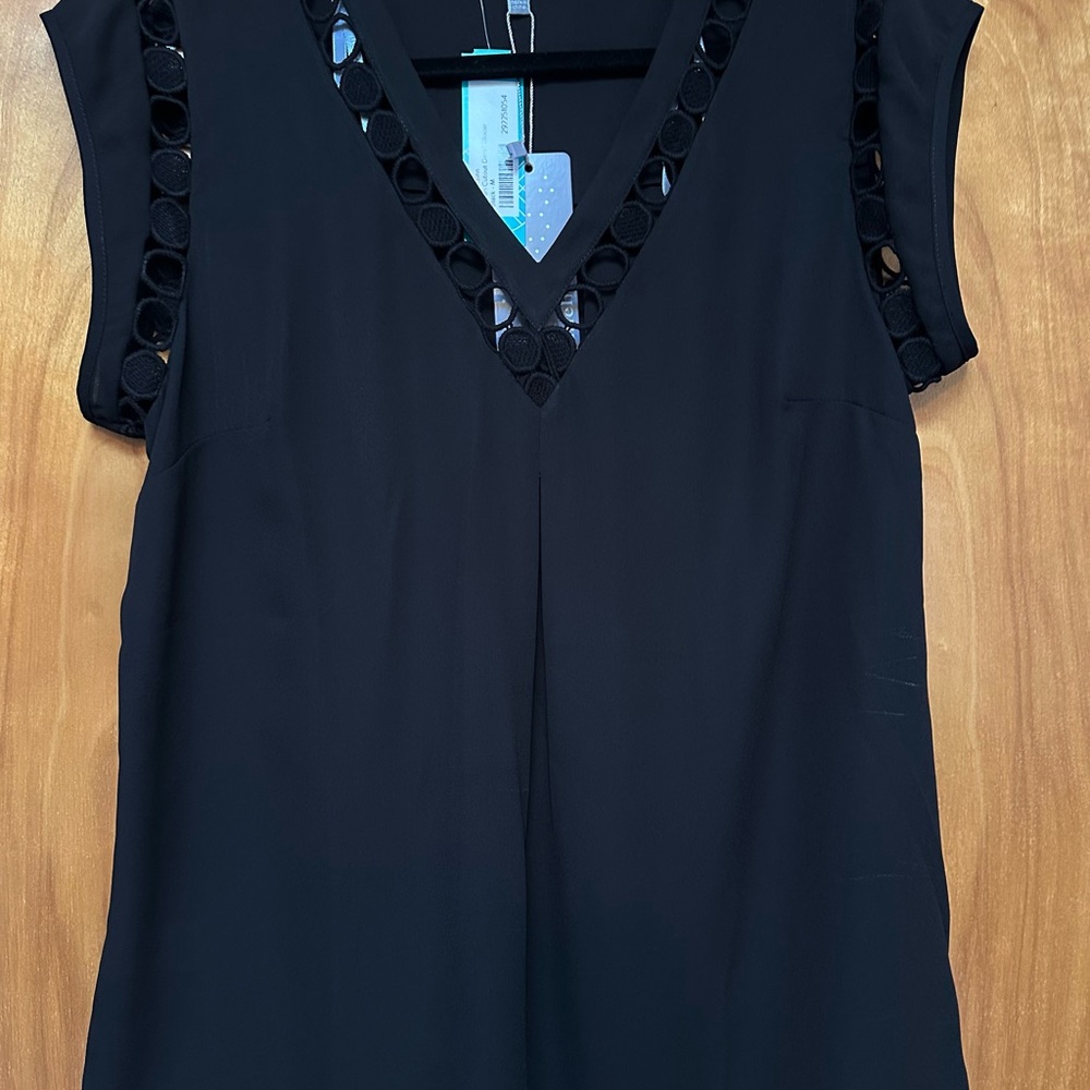 Daniel Rainn Black V-Neck Cap Sleeve Top with Loop Accent